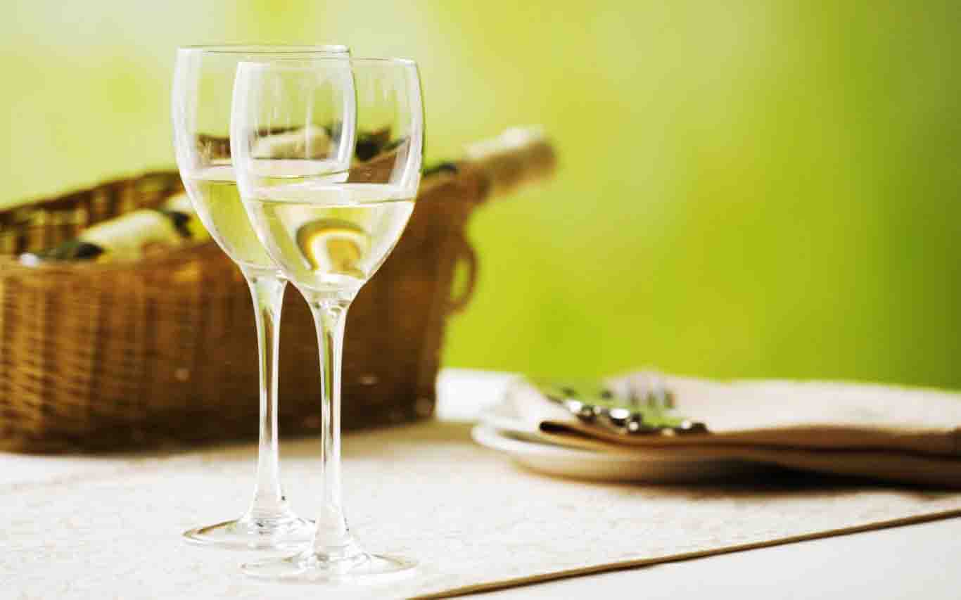 Rượu vang trắng IL Pumo Malvasia Sau.Blanc