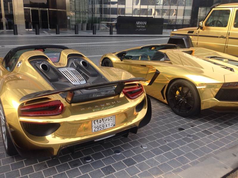 Xe dát vàng ở Dubai