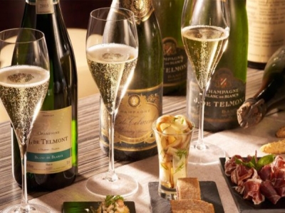 Rượu vang champagne TpHCM - Giúp bữa ăn trở lên ngon miệng