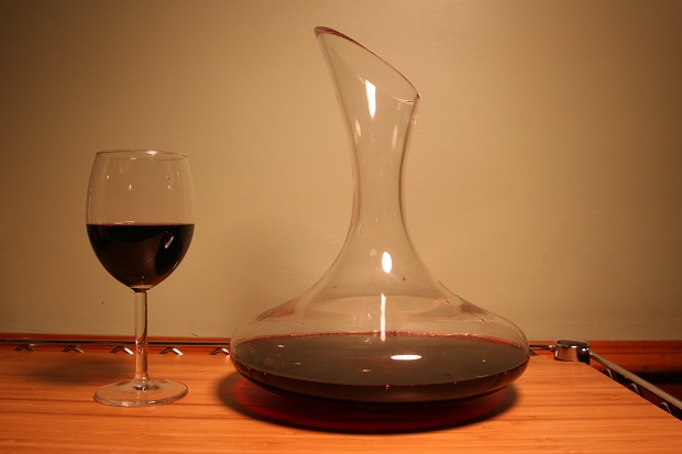 Decanter - Dụng cụ để Rượu vang thở